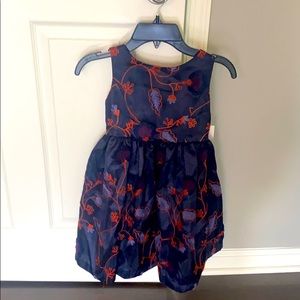 Girls size 5 dress NWT